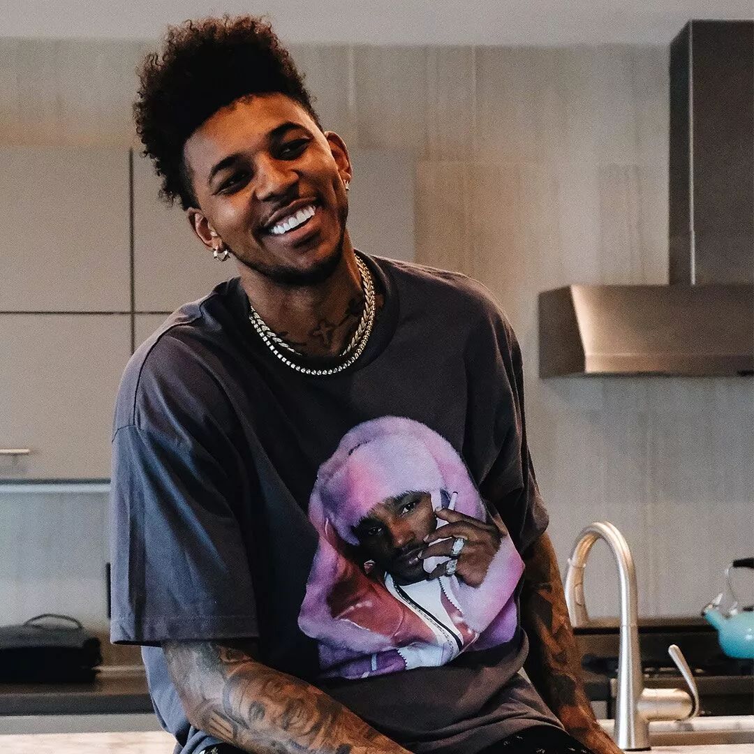 话中掀翻巨 话中掀翻巨